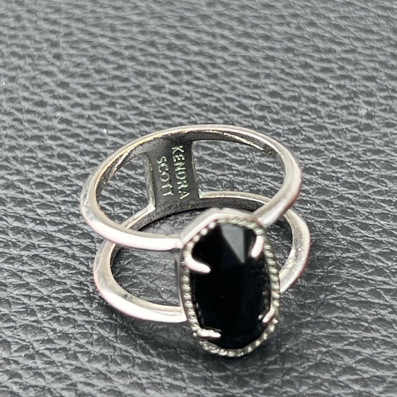Kendra Scott Black Onyx Ring - Picture 4 of 9